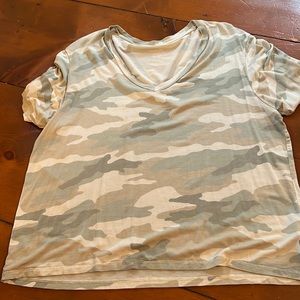 American eagle Soft n Sexy tee